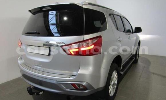 Sayi Na hannu Isuzu MU-X Silver Mota in Maseru a Maseru Sayi Na hannu Isuzu MU-X Silver Mota in Maseru a Maseru