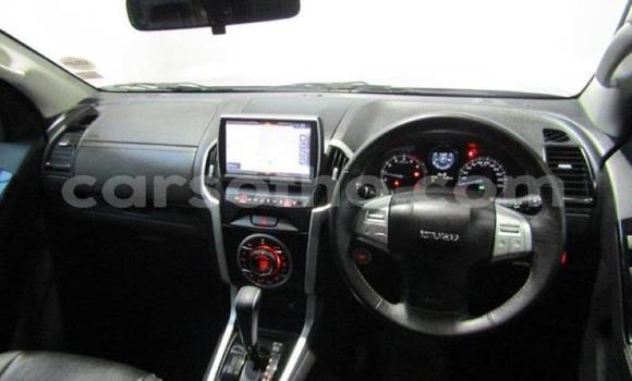 Sayi Na hannu Isuzu MU-X Silver Mota in Maseru a Maseru Sayi Na hannu Isuzu MU-X Silver Mota in Maseru a Maseru