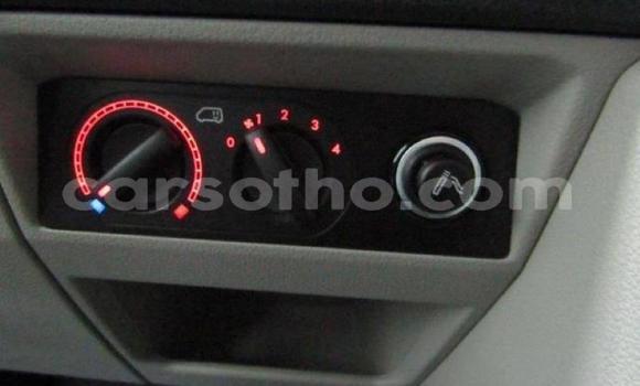 Acheter Occasion Voiture Volkswagen Transporter Blanc à Maseru, Maseru Acheter Occasion Voiture Volkswagen Transporter Blanc à Maseru, Maseru