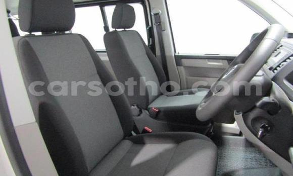 Acheter Occasion Voiture Volkswagen Transporter Blanc à Maseru, Maseru Acheter Occasion Voiture Volkswagen Transporter Blanc à Maseru, Maseru