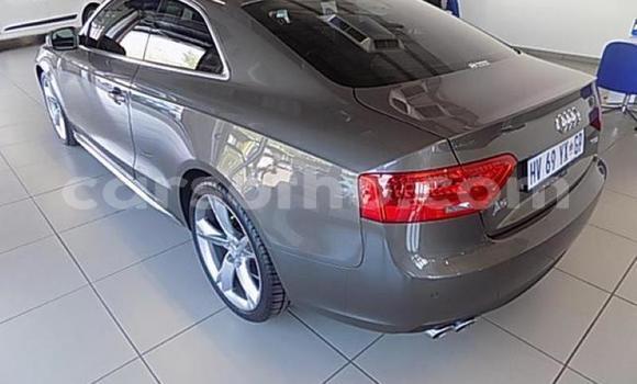 Acheter Occasion Voiture Audi A5 Vert à Maseru, Maseru Acheter Occasion Voiture Audi A5 Vert à Maseru, Maseru