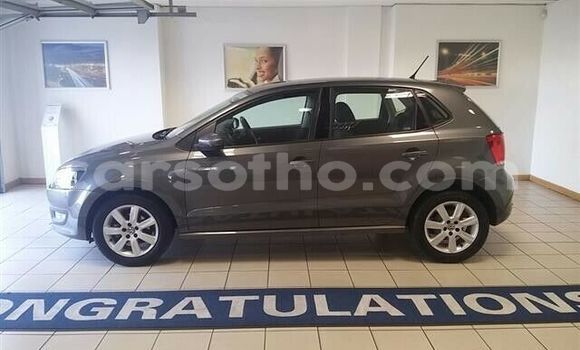 Sayi Na hannu Volkswagen Polo Silver Mota in Maseru a Maseru Sayi Na hannu Volkswagen Polo Silver Mota in Maseru a Maseru
