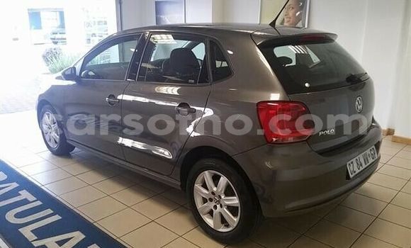 Sayi Na hannu Volkswagen Polo Silver Mota in Maseru a Maseru Sayi Na hannu Volkswagen Polo Silver Mota in Maseru a Maseru