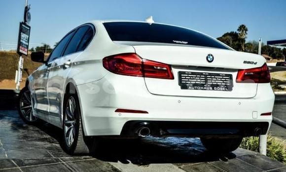 Sayi Na hannu BMW 5–Series White Mota in Hlotse a Leribe Sayi Na hannu BMW 5–Series White Mota in Hlotse a Leribe