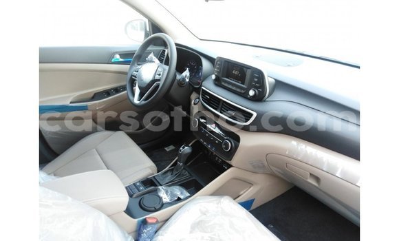 Sayi Imported Hyundai Tucson White Mota in Import - Dubai a Maseru Sayi Imported Hyundai Tucson White Mota in Import - Dubai a Maseru