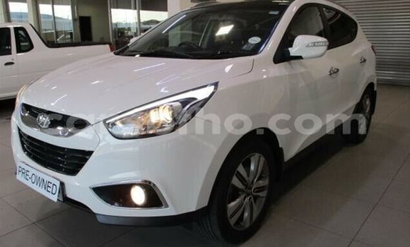 Buy Used Hyundai ix35 White Car in Maseru in Maseru Buy Used Hyundai ix35 White Car in Maseru in Maseru