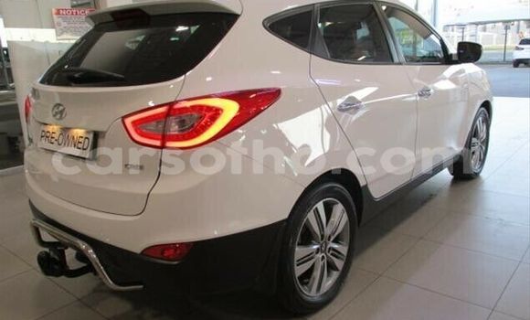 Buy Used Hyundai ix35 White Car in Maseru in Maseru Buy Used Hyundai ix35 White Car in Maseru in Maseru