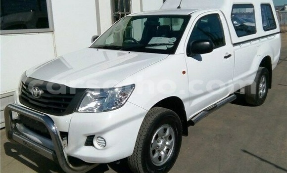 Buy Used Toyota Hilux White Car in Maseru in Maseru Buy Used Toyota Hilux White Car in Maseru in Maseru