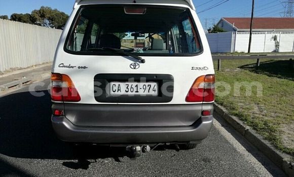 Buy Used Toyota Comfort White Car in Maseru in Maseru Buy Used Toyota Comfort White Car in Maseru in Maseru