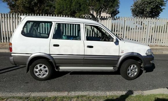 Buy Used Toyota Comfort White Car in Maseru in Maseru Buy Used Toyota Comfort White Car in Maseru in Maseru