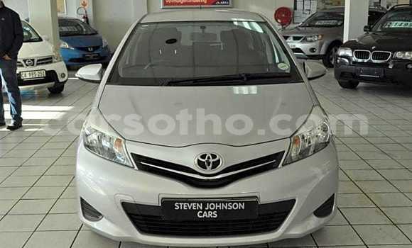اشتري مستعمل Toyota Yaris Silver سيارة في Quthing في Butha-Buthe اشتري مستعمل Toyota Yaris Silver سيارة في Quthing في Butha-Buthe