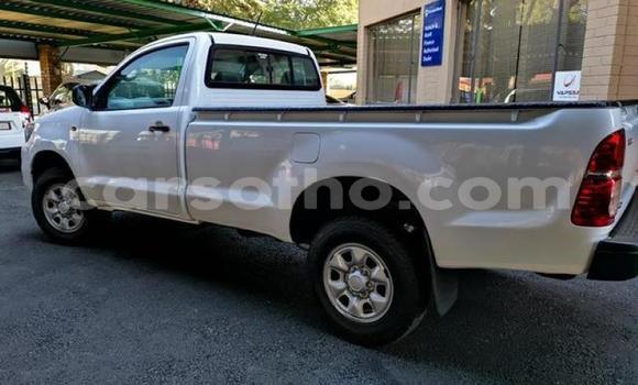 Acheter Occasion Voiture Toyota Hilux Blanc à Maputsoa, Leribe Acheter Occasion Voiture Toyota Hilux Blanc à Maputsoa, Leribe