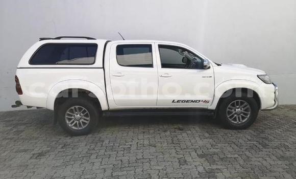 Buy Used Toyota Hilux White Car in Maseru in Maseru Buy Used Toyota Hilux White Car in Maseru in Maseru