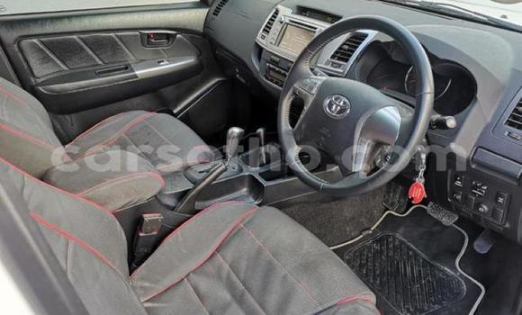 Buy Used Toyota Hilux White Car in Maseru in Maseru Buy Used Toyota Hilux White Car in Maseru in Maseru