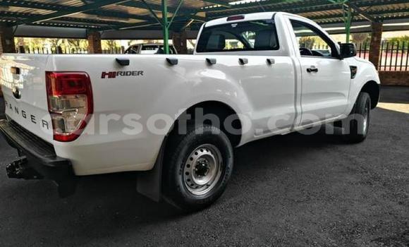 Sayi Na hannu Ford Ranger White Mota in Maputsoa a Leribe Sayi Na hannu Ford Ranger White Mota in Maputsoa a Leribe