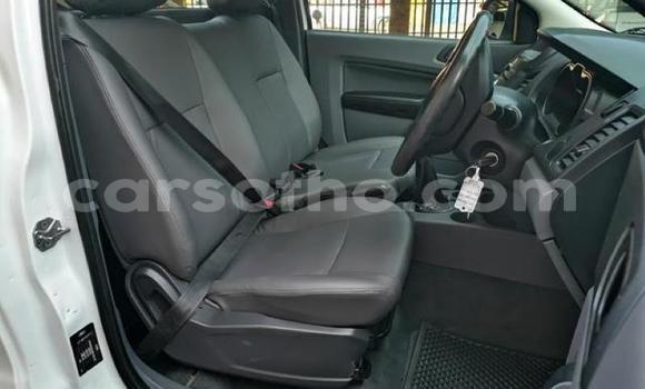 Sayi Na hannu Ford Ranger White Mota in Maputsoa a Leribe Sayi Na hannu Ford Ranger White Mota in Maputsoa a Leribe