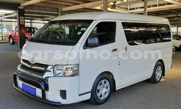 Acheter Occasion Voiture Toyota 4Runner Blanc à Butha–Buthe, Thaba-Tseka Acheter Occasion Voiture Toyota 4Runner Blanc à Butha–Buthe, Thaba-Tseka