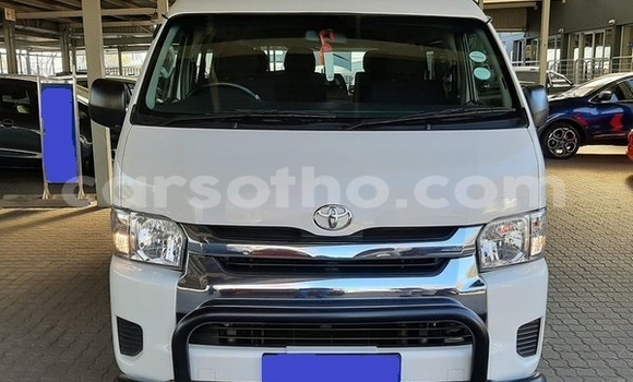 Acheter Occasion Voiture Toyota 4Runner Blanc à Butha–Buthe, Thaba-Tseka Acheter Occasion Voiture Toyota 4Runner Blanc à Butha–Buthe, Thaba-Tseka