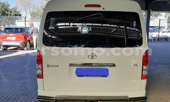 Acheter Occasion Voiture Toyota 4Runner Blanc à Butha–Buthe, Thaba-Tseka Acheter Occasion Voiture Toyota 4Runner Blanc à Butha–Buthe, Thaba-Tseka
