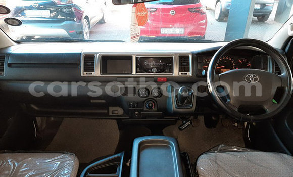 Acheter Occasion Voiture Toyota 4Runner Blanc à Butha–Buthe, Thaba-Tseka Acheter Occasion Voiture Toyota 4Runner Blanc à Butha–Buthe, Thaba-Tseka