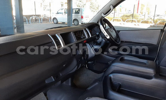 Acheter Occasion Voiture Toyota 4Runner Blanc à Butha–Buthe, Thaba-Tseka Acheter Occasion Voiture Toyota 4Runner Blanc à Butha–Buthe, Thaba-Tseka