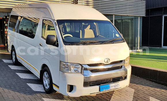 Acheter Occasion Voiture Toyota 4Runner Blanc à Hlotse, Leribe Acheter Occasion Voiture Toyota 4Runner Blanc à Hlotse, Leribe