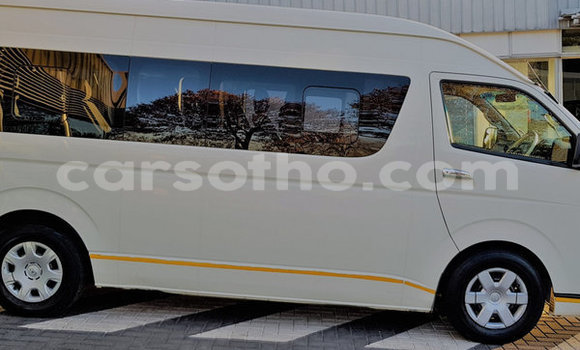 Acheter Occasion Voiture Toyota 4Runner Blanc à Hlotse, Leribe Acheter Occasion Voiture Toyota 4Runner Blanc à Hlotse, Leribe