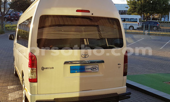 Acheter Occasion Voiture Toyota 4Runner Blanc à Hlotse, Leribe Acheter Occasion Voiture Toyota 4Runner Blanc à Hlotse, Leribe