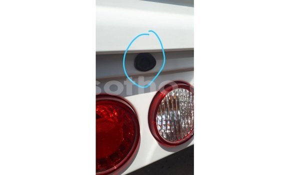 Acheter Import Voiture Kia Carens Blanc à Import - Dubai, Maseru Acheter Import Voiture Kia Carens Blanc à Import - Dubai, Maseru