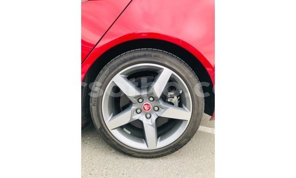 Sayi Imported Jaguar XE Red Mota in Import - Dubai a Maseru Sayi Imported Jaguar XE Red Mota in Import - Dubai a Maseru