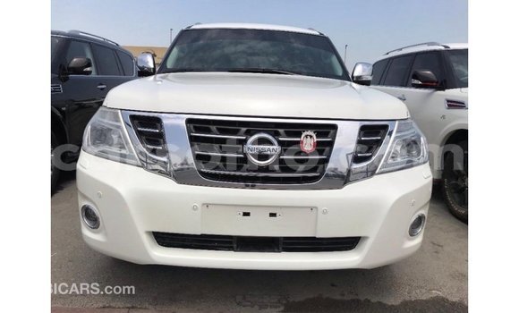 Sayi Imported Nissan Patrol White Mota in Import - Dubai a Maseru Sayi Imported Nissan Patrol White Mota in Import - Dubai a Maseru