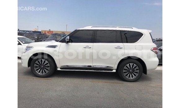 Sayi Imported Nissan Patrol White Mota in Import - Dubai a Maseru Sayi Imported Nissan Patrol White Mota in Import - Dubai a Maseru