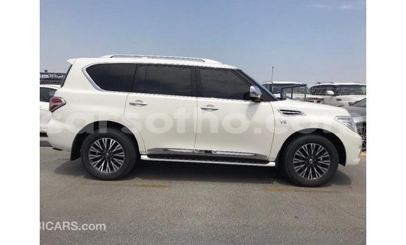 Sayi Imported Nissan Patrol White Mota in Import - Dubai a Maseru Sayi Imported Nissan Patrol White Mota in Import - Dubai a Maseru