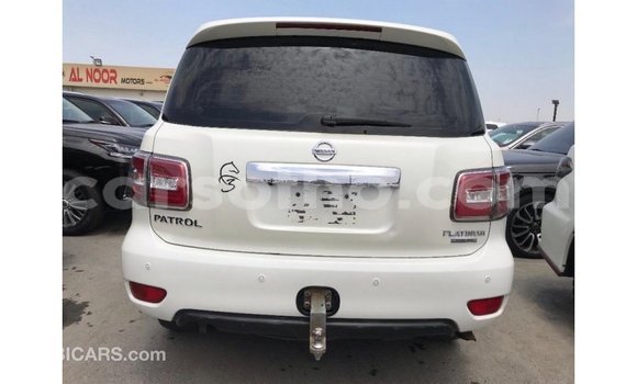 Sayi Imported Nissan Patrol White Mota in Import - Dubai a Maseru Sayi Imported Nissan Patrol White Mota in Import - Dubai a Maseru