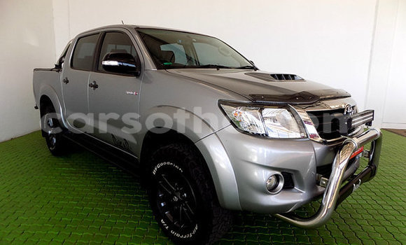 Acheter Occasion Voiture Toyota Hilux Gris à Hlotse, Leribe Acheter Occasion Voiture Toyota Hilux Gris à Hlotse, Leribe