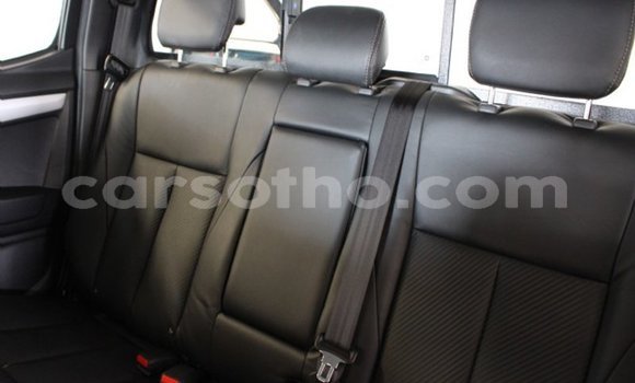 Acheter Occasion Voiture Isuzu KB Blanc à Butha–Buthe, Thaba-Tseka Acheter Occasion Voiture Isuzu KB Blanc à Butha–Buthe, Thaba-Tseka