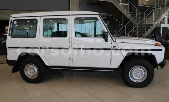 Acheter Occasion Voiture Mercedes-Benz 300CD Blanc à Maputsoe, Leribe Acheter Occasion Voiture Mercedes-Benz 300CD Blanc à Maputsoe, Leribe