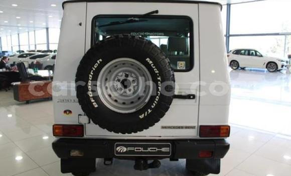 Acheter Occasion Voiture Mercedes-Benz 300CD Blanc à Maputsoe, Leribe Acheter Occasion Voiture Mercedes-Benz 300CD Blanc à Maputsoe, Leribe