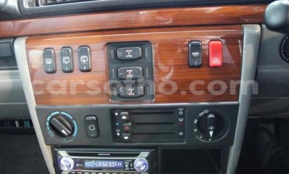 Acheter Occasion Voiture Mercedes-Benz 300CD Blanc à Maputsoe, Leribe Acheter Occasion Voiture Mercedes-Benz 300CD Blanc à Maputsoe, Leribe