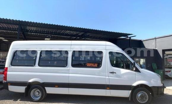 Acheter Occasion Voiture Volkswagen Caravelle Blanc à Maputsoa, Leribe Acheter Occasion Voiture Volkswagen Caravelle Blanc à Maputsoa, Leribe