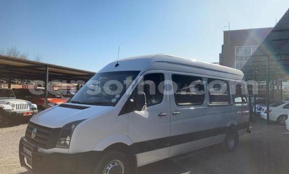 Acheter Occasion Voiture Volkswagen Caravelle Blanc à Maputsoa, Leribe Acheter Occasion Voiture Volkswagen Caravelle Blanc à Maputsoa, Leribe