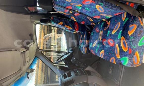 Acheter Occasion Voiture Volkswagen Caravelle Blanc à Maputsoa, Leribe Acheter Occasion Voiture Volkswagen Caravelle Blanc à Maputsoa, Leribe