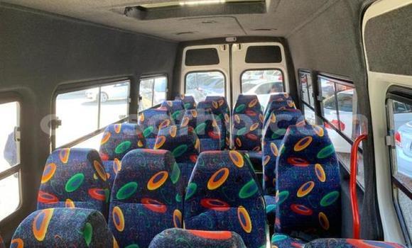 Acheter Occasion Voiture Volkswagen Caravelle Blanc à Maputsoa, Leribe Acheter Occasion Voiture Volkswagen Caravelle Blanc à Maputsoa, Leribe