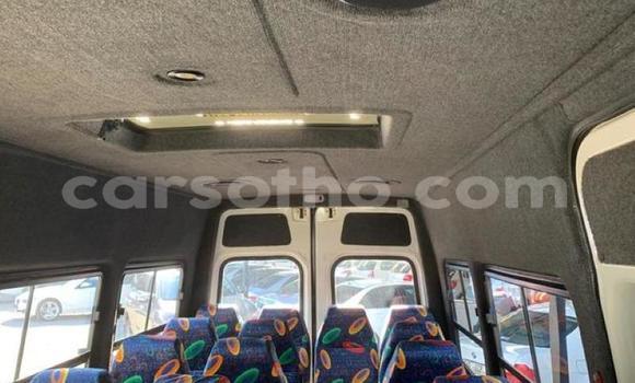 Acheter Occasion Voiture Volkswagen Caravelle Blanc à Maputsoa, Leribe Acheter Occasion Voiture Volkswagen Caravelle Blanc à Maputsoa, Leribe