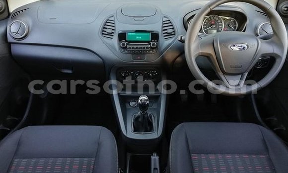 Acheter Occasion Voiture Ford B-MAX Blanc à Mafeteng, Mafeteng Acheter Occasion Voiture Ford B-MAX Blanc à Mafeteng, Mafeteng