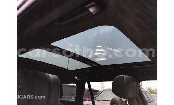 Sayi Imported Land Rover Range Rover Black Mota in Import - Dubai a Maseru Sayi Imported Land Rover Range Rover Black Mota in Import - Dubai a Maseru