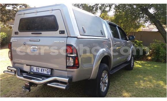 Acheter Occasion Voiture Toyota Hilux Gris à Maseru, Maseru Acheter Occasion Voiture Toyota Hilux Gris à Maseru, Maseru