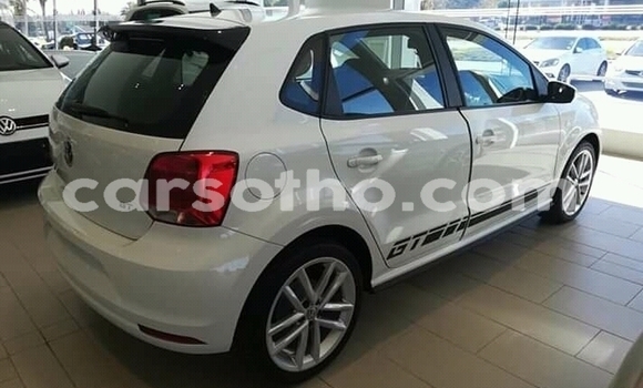 Sayi Na hannu Volkswagen Polo White Mota in Maseru a Maseru Sayi Na hannu Volkswagen Polo White Mota in Maseru a Maseru