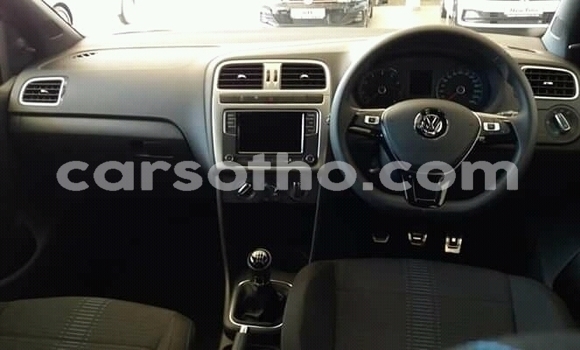 Sayi Na hannu Volkswagen Polo White Mota in Maseru a Maseru Sayi Na hannu Volkswagen Polo White Mota in Maseru a Maseru