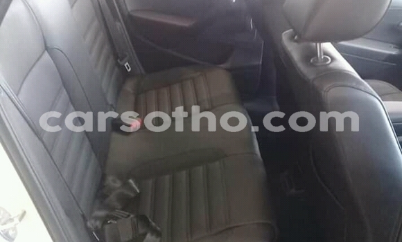 Sayi Na hannu Volkswagen Polo White Mota in Maseru a Maseru Sayi Na hannu Volkswagen Polo White Mota in Maseru a Maseru